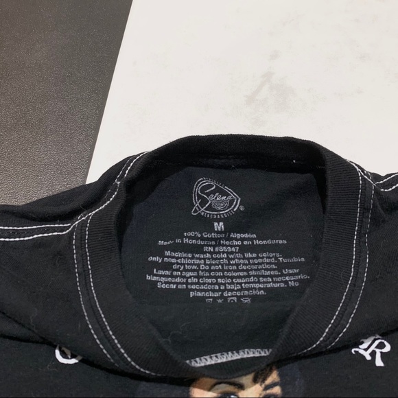 Selena Como La Flor Black Cropped Tee - Picture 4 of 5